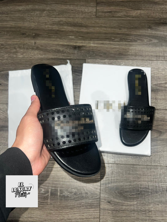 DR SANDALS 02