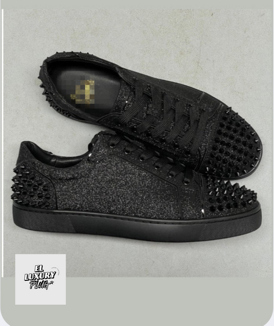CL BLACK CRYSTAL SPIKES